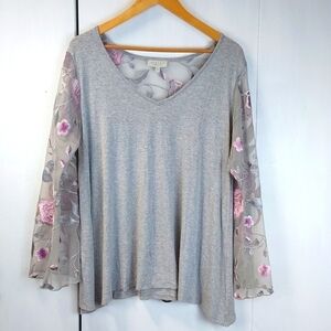 Stratus Gray Top Sheer Embroidered Sleeves Floral Feminine Soft Flowy Sz.L